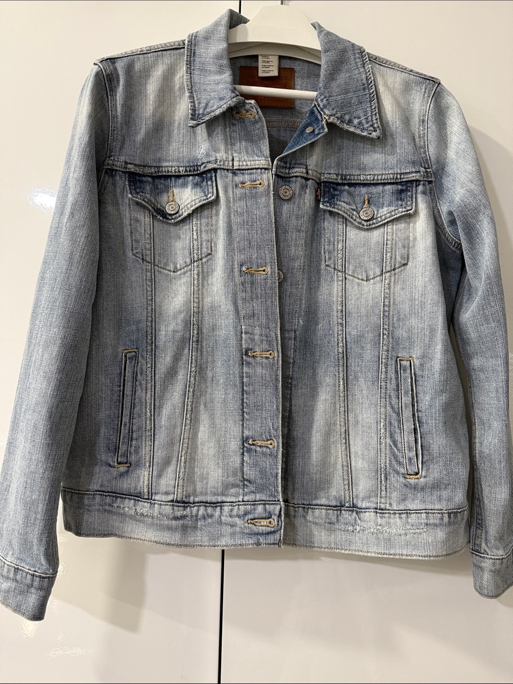 Vintage Levi's Light Blue Washed Denim Jacket - Women's